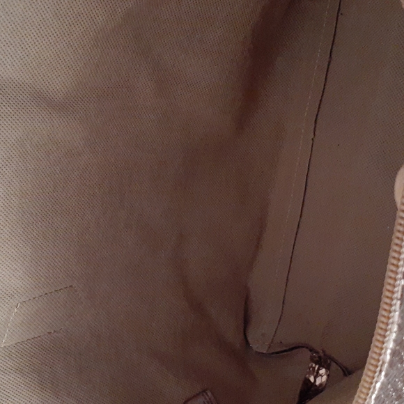 Vintage Gold Tone Tote Bag - Picture 3 of 9